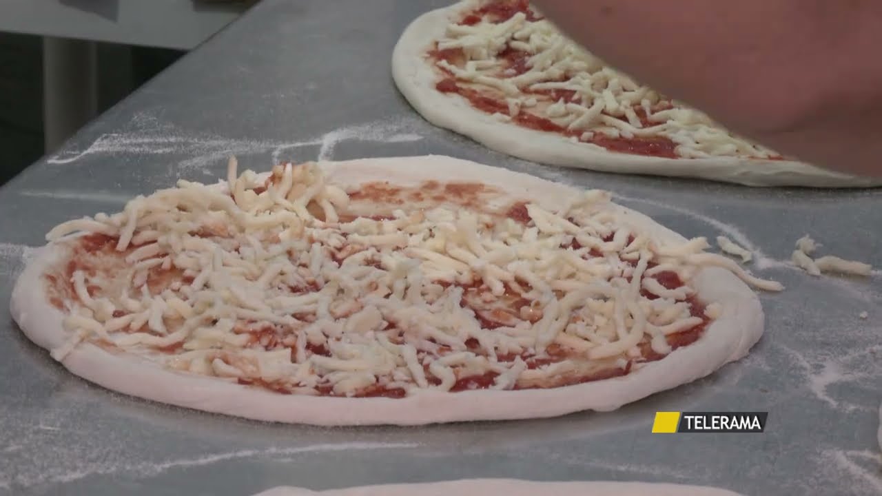 PIAZZA MAZZINI SI TRASFORMA NEL VILLAGGIO DELLA PIZZA Salento Channel