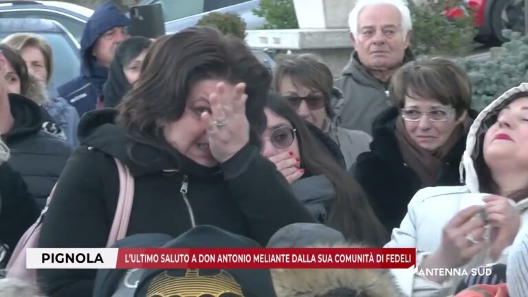 07 DICEMBRE 2025   PIGNOLA   L’ULTIMO SALUTO A DON ANTONIO MELIANTE DALLA SUA COMUNITÀ DI FEDELI