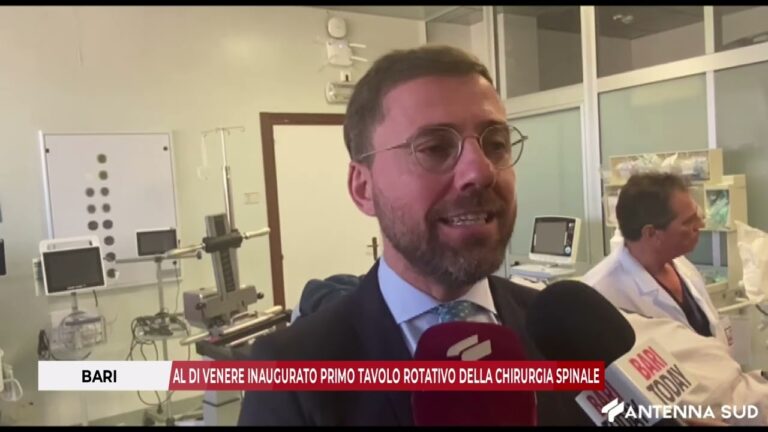 09 DICEMBRE 2025 –  BARI: AL DI VENERE INAUGURATO PRIMO TAVOLO ROTATIVO DELLA CHIRURGIA SPINALE