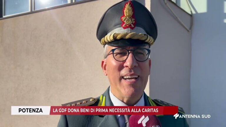11 DICEMBRE 2025   POTENZA   LA GDF DONA BENI DI PRIMA NECESSITÀ ALLA CARITAS