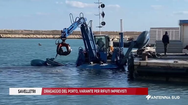 08 FEBBRAIO 2026   SAVELLETRI   DRAGAGGIO DEL PORTO, VARIANTE PER RIFIUTI IMPREVISTI