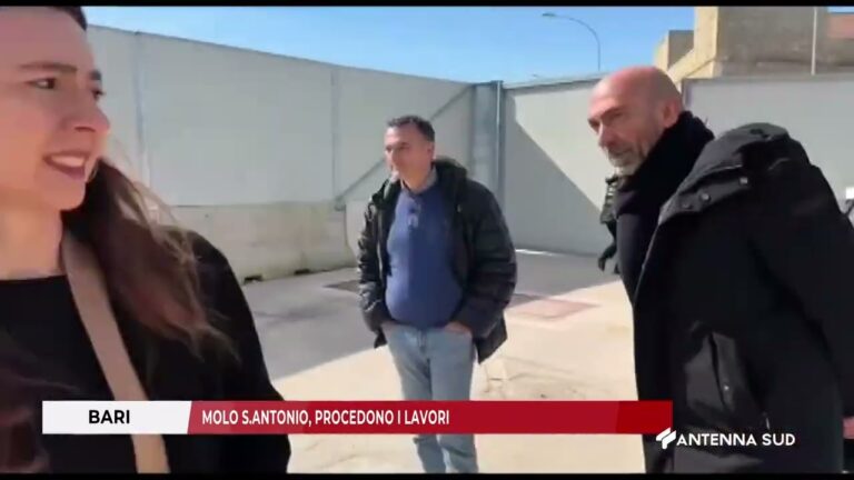 25 FEBBRAIO 2026   BARI   MOLO S ANTONIO, PROCEDONO I LAVORI