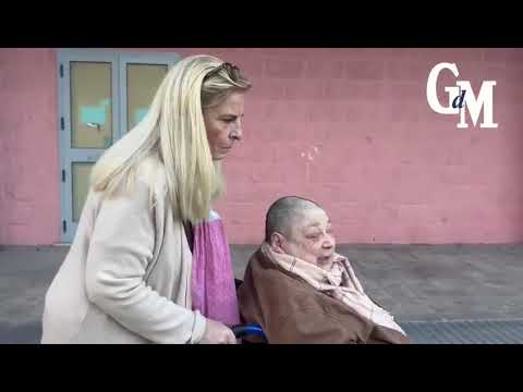 Bari, passeggiata tra strade rotte e scivoli occupati: il Libertà non è un quartiere per disabili