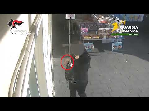 Maxi operazione contro le frodi informatiche, sequestro da 1,5 milioni tra Salerno e il Salento