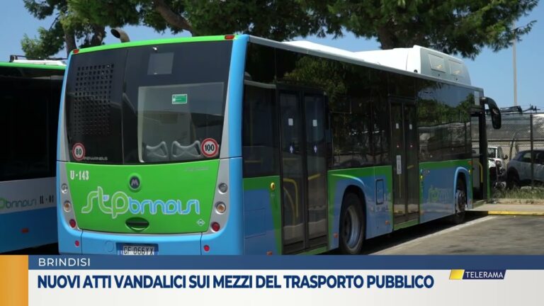 Nuovi atti vandalici sui mezzi del trasporto pubblico