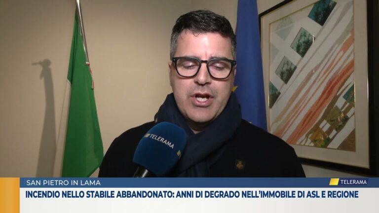 Incendio nello stabile abbandonato: anni di degrado nell’immobile di Asl e Regione