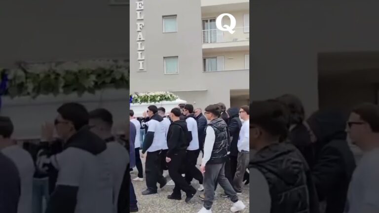 L’addio ad Antonio Basile: il video dei funerali