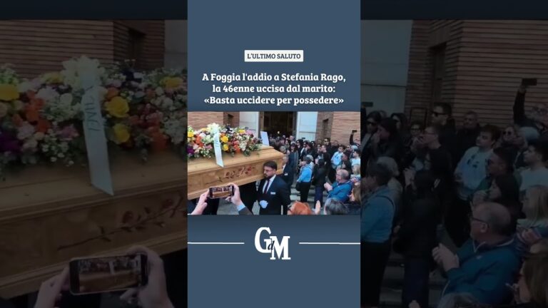 A #Foggia l’addio a Stefania Rago, la 46enne uccisa dal marito: «Basta uccidere per possedere»