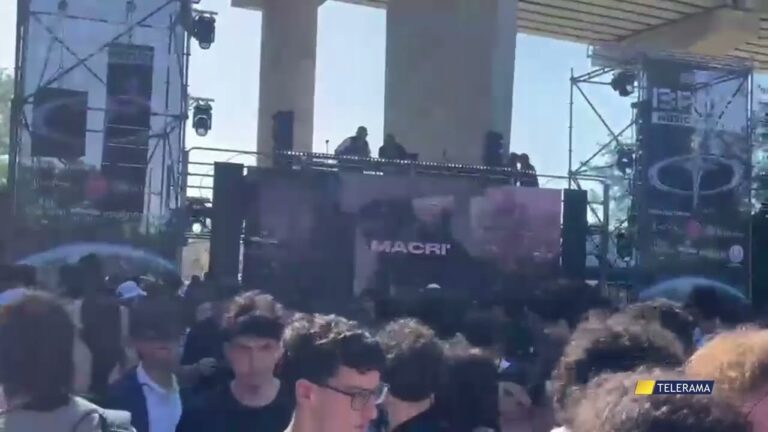Lite tra giovani 17enne ferito al volto