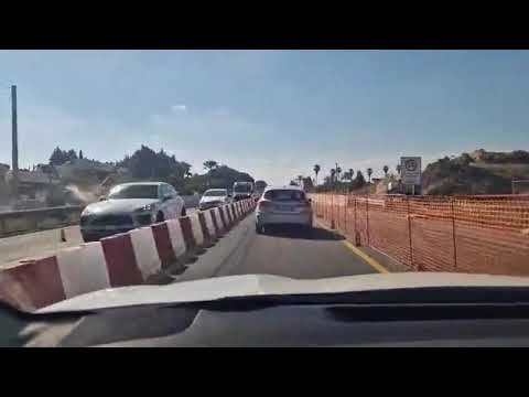 Riapre il ponte nel Salento: code e traffico, il video