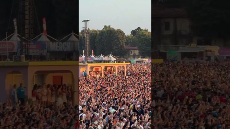 Bad Bunny a Milano, l’omaggio all’Italia e a Modugno con “Volare”